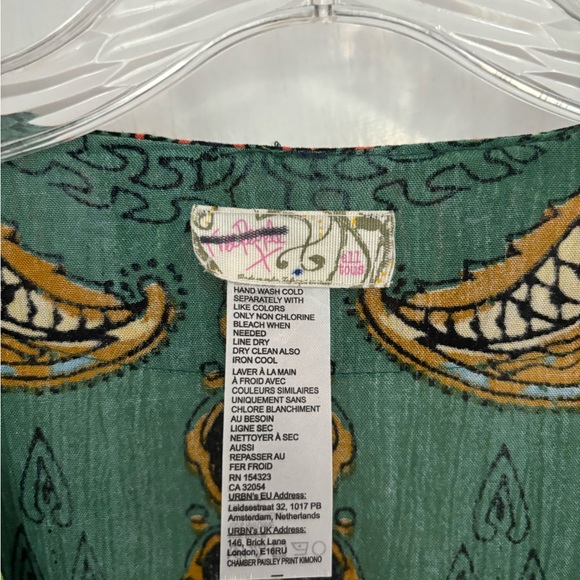 Free People Charmer Paisley Printed Kimono Drapy w Belt Green Black Gold OS NWT - Picture 4 of 8